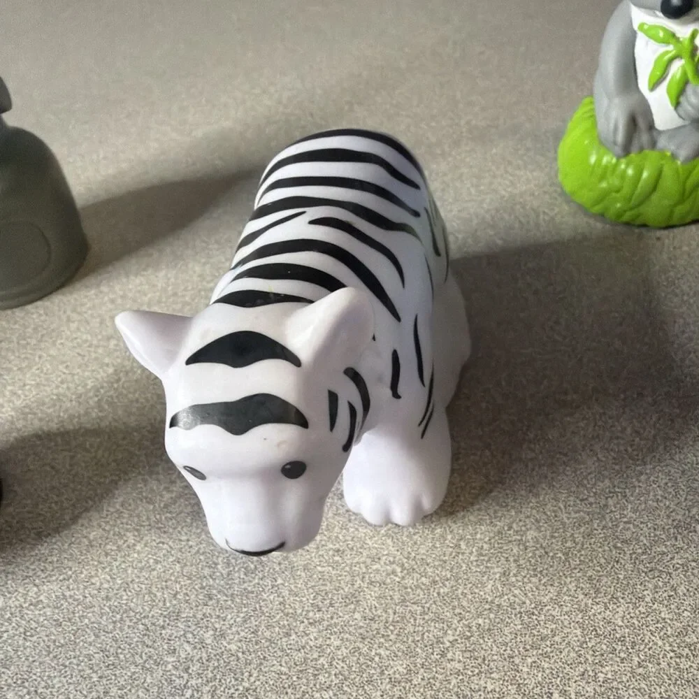 Fisher-Price Little People Zoo Safari Figure & Animal Lot Zebra Koala + Accs